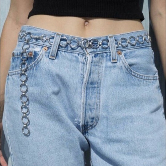 Brandy Melville Circle Ring Silver Chain Belt - Picture 2 of 9